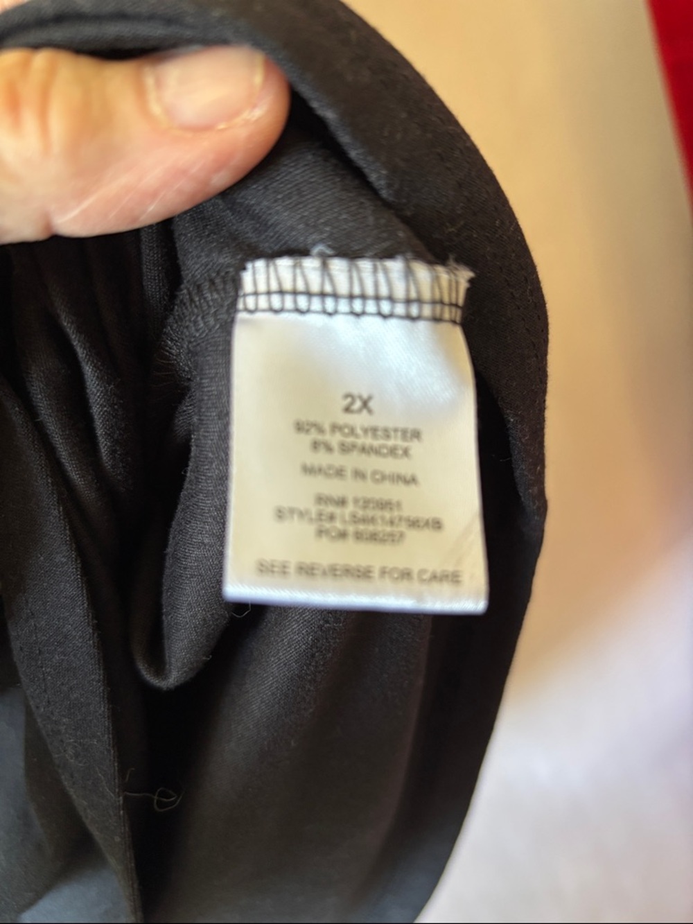 Olive & Oak Black Relaxed V-Neck Pocket Top - Picture 6 of 7